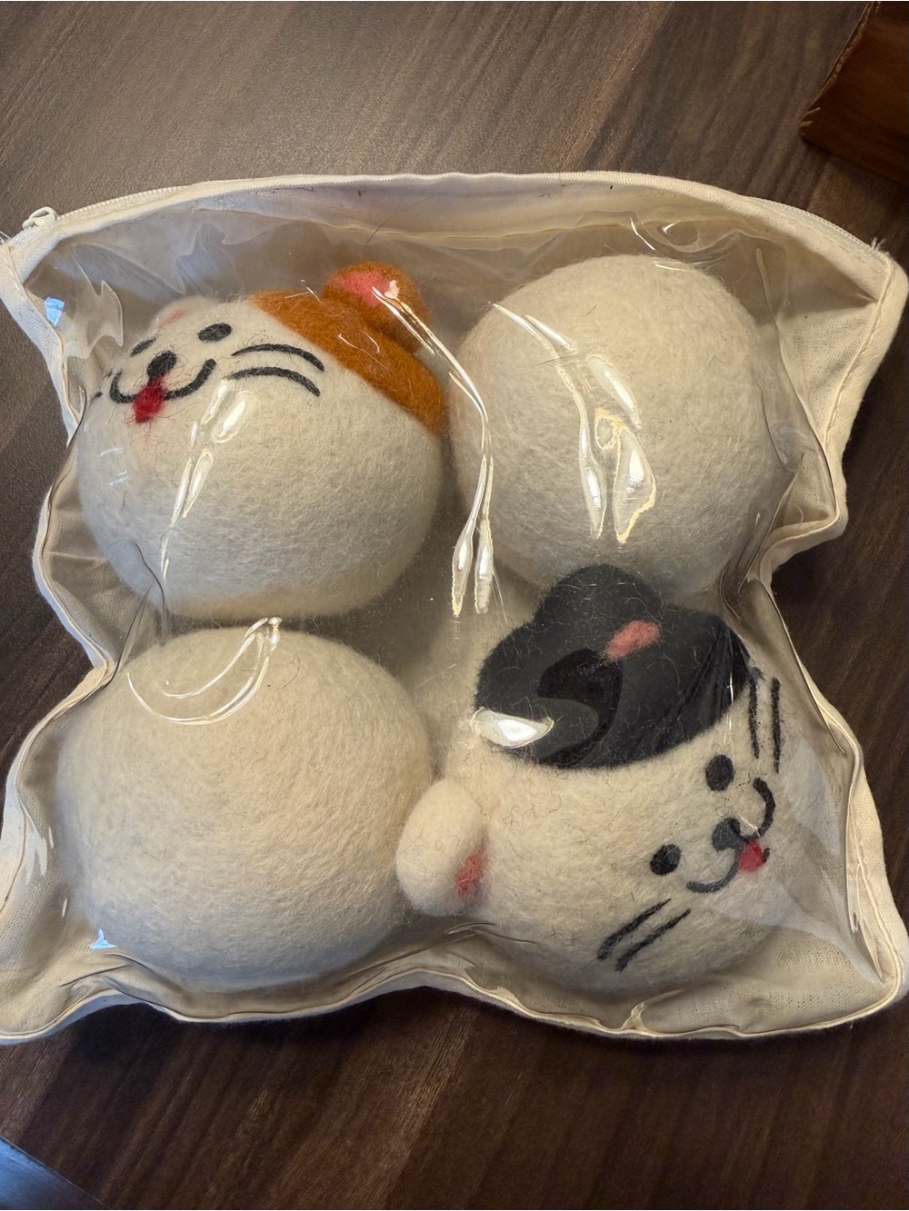 ECO LOGICAL cat-shaped wool dryer balls
